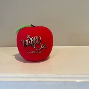 The Wizard of Oz Red Apple from the Vegas Sphere show!